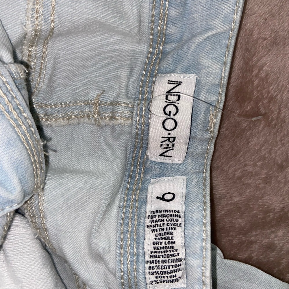 Jeans - Picture 3 of 3